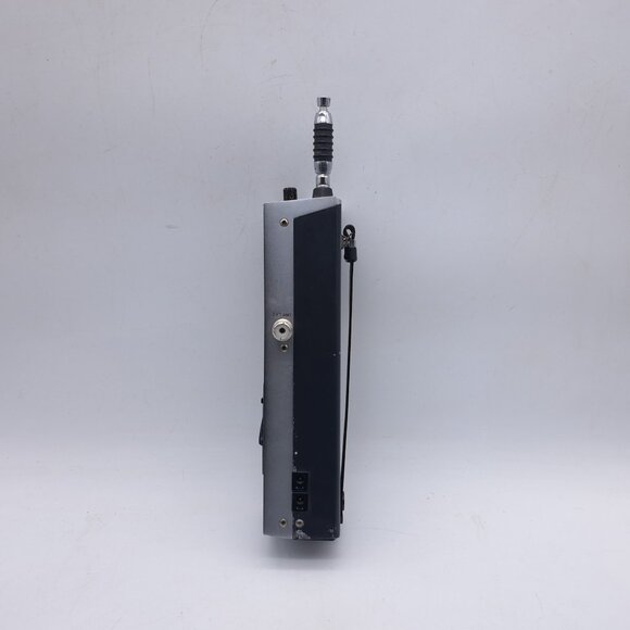 Realistic TRC-101 Transceiver 23 Channel Walky Talky - Picture 3 of 11